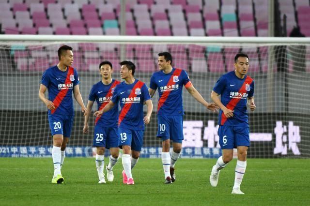 开云体育下载APP-上海德比一触即发:申花变阵破咒?海港三叉戟出击